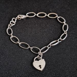 🅱️🅾️G🅾️ 925 Silver Heart Lock Charm Bracelet